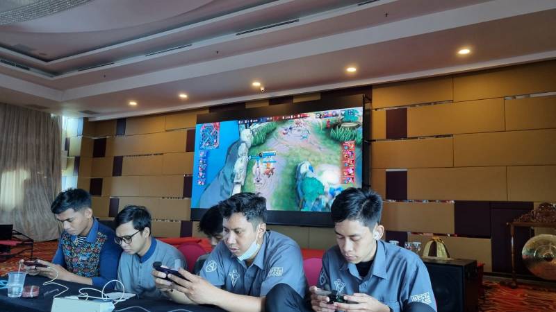 Turnamen E-Sport Memeriahkan Hari Kemerdekaan di Hotel Aston