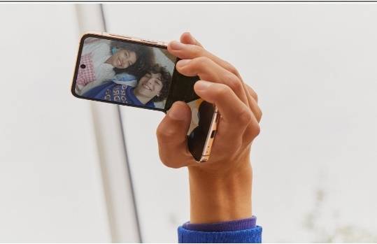 Paket Lengkap: Performa dan Kamera Lebih Baik di Samsung Galaxy Z Fold4 5G