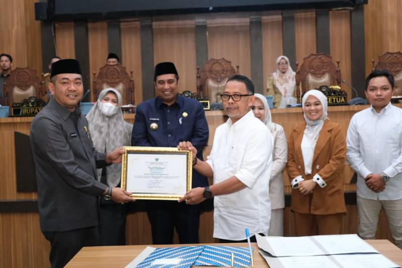 DPRD Kabupaten Maros, Persembahkan Perda Literasi di HUT 77 Kemerdekaan RI