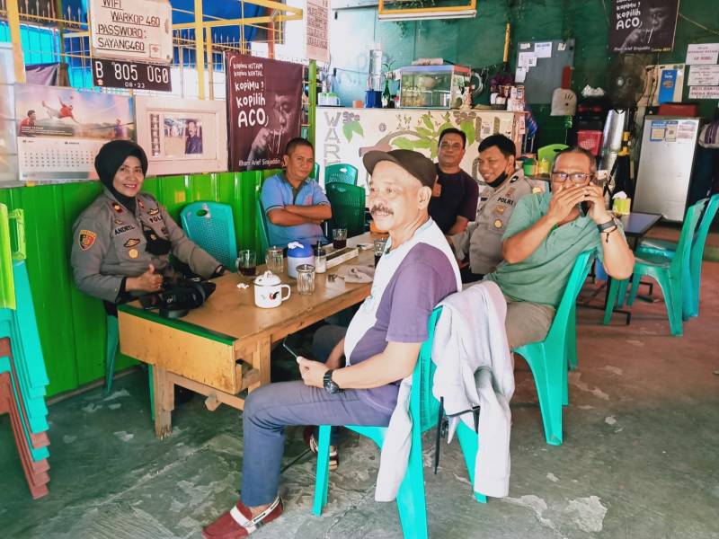 Kapolsek Ujung Tanah Sambangi dan Tatap Muka dengan Toko Masyarakat