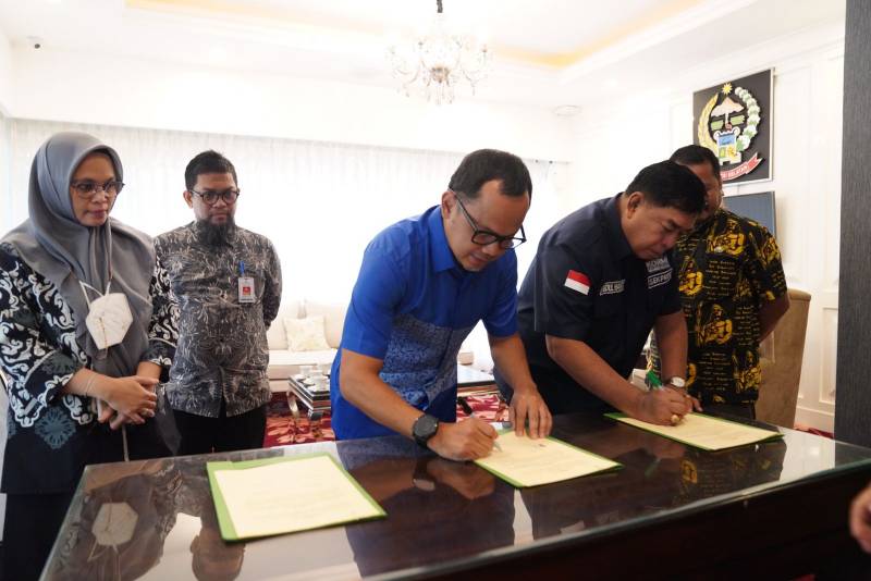 Sekprov Teken MoU Lahan Asrama Mahasiswa Sulsel dengan Wali Kota Bogor