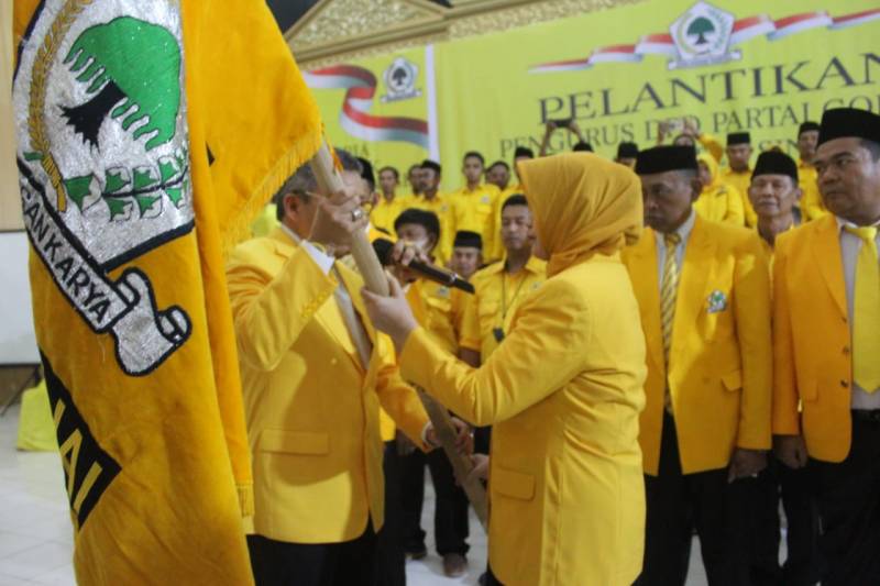 Taufan Pawe Lantik Pengurus DPD Partai Golkar Sinjai