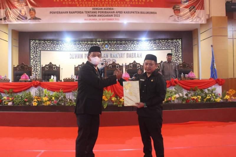 DPRD Paripurna Penyerahan Ranperda APBD 2022