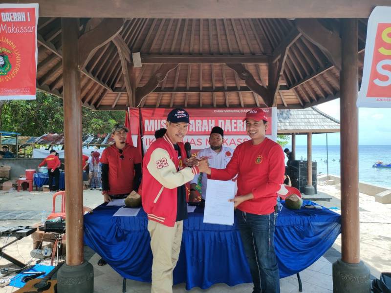 Rudianto Lallo Pimpin IKA Unhas Makassar