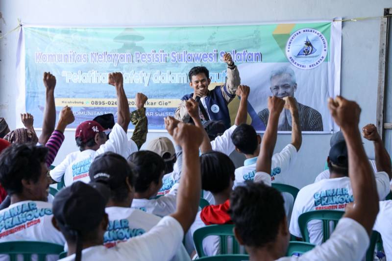 Minimalisir Kecelakaan Kerja, Komunitas Nelayan Jeneponto Gelar Pelatihan Keselamatan Melaut
