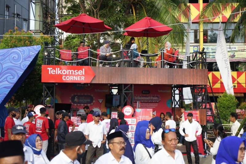Meriahkan F8 Makassar, Telkomsel Hadirkan Lelang Poin Berhadiah Sepeda Listrik Xiaomi