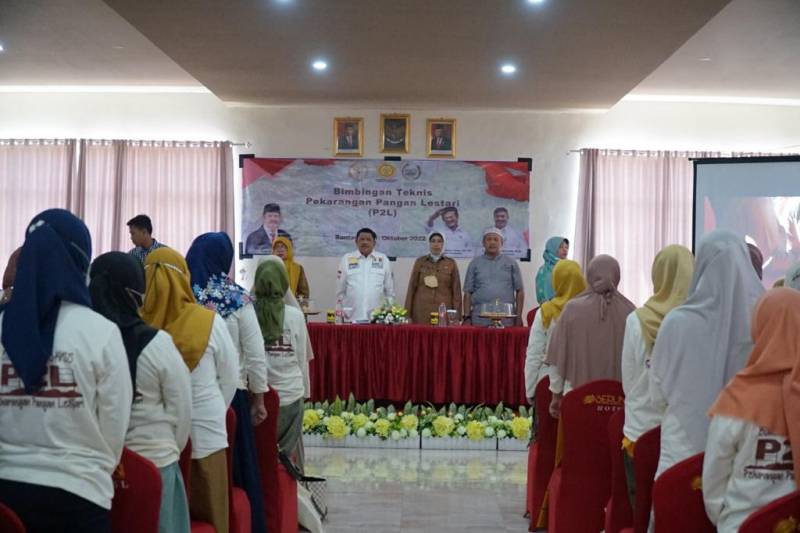 Tingkatkan SDM IRT, Azikin Solthan Dorong Program Bimtek Pekarangan Pangan di Bantaeng