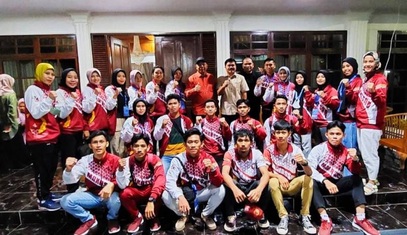 Bupati Bulukumba dan Dokter Koboi Semangati Kenshi Kempo Makassar Di Porprov XVI