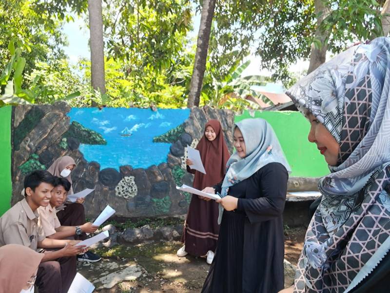 Siswa MA Pesantren Mizanul Ulum Sanrobone Dibekali Pemahaman Procedural Text