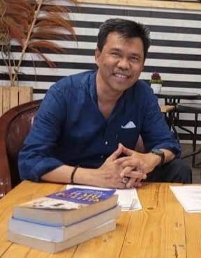 Muhlis Madani Raih Profesor Demi Wujudkan Impian Sang Ayah