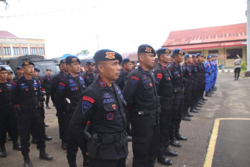 1 SSK Brimob Batalyon C Pelopor Siap Amankan Pilkades Serentak di Bone