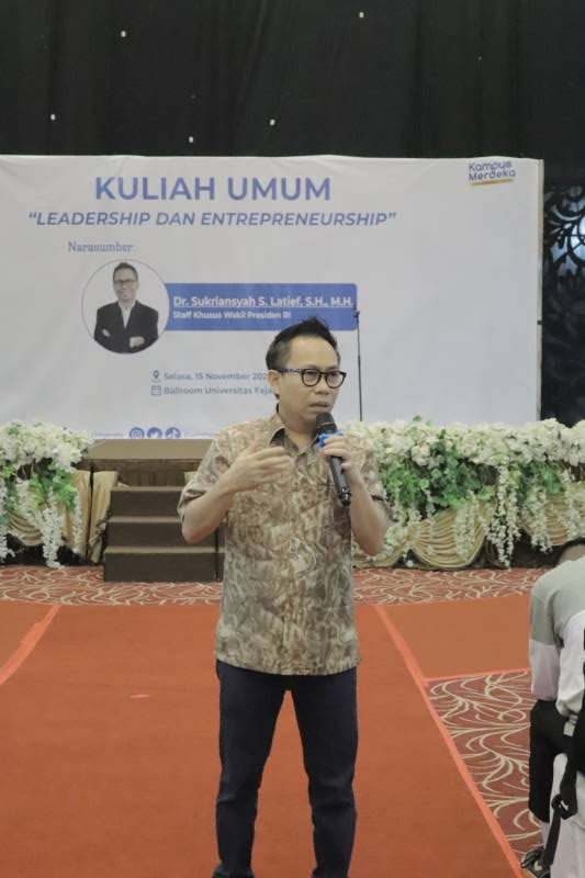 Kuliah Umum Stafsus Wapres RI Sukriansyah Latief Trigger Mahasiswa UNIFA