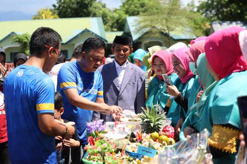 Warga Bantaeng Nikmati Keceriaan HJB di Festival Kaloli