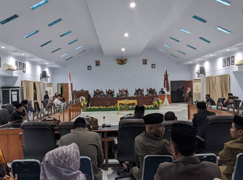 DPRD Majene Sahkan APBD Tahun 2023