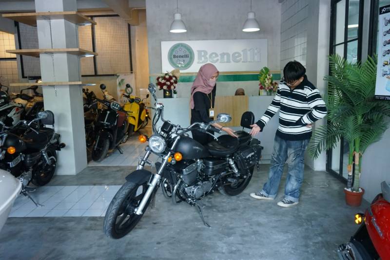 Akhir Tahun, Beli Benelli Cruiser Gratis Daymaker LED & Side Bag Custom
