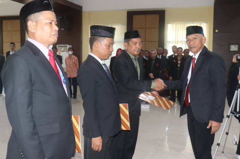 Tiga Wadir Baru PNUP Resmi Dilantik, Direktur Ilyas Mansur : Mari Bekerja Maksimal