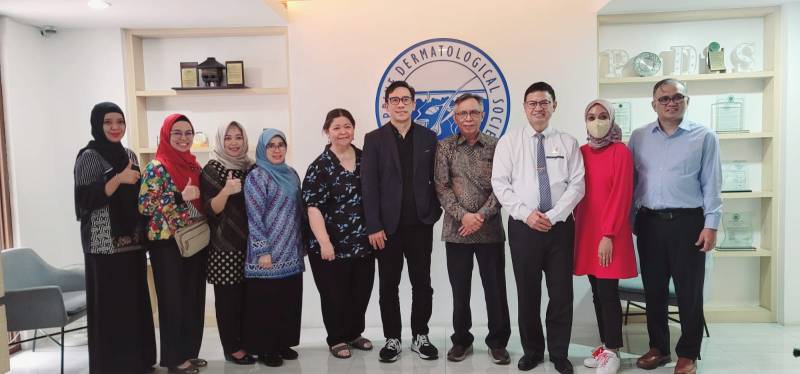 Taruna Ikrar Pimpin Delegasi KKI Ke Filipina Bahas Nasib Dokter Diaspora