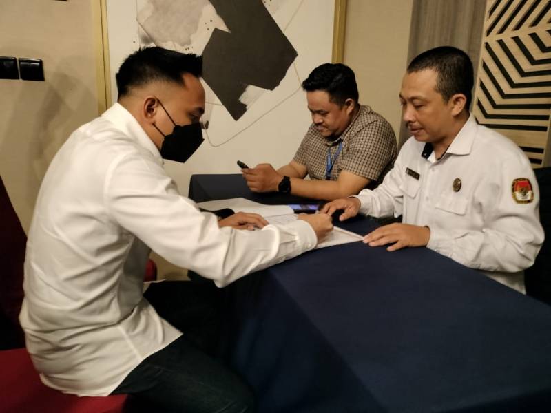 Setor 6.245 KTP, Politisi Muda Al Hidayat Samsu Putuskan Maju ke DPD RI
