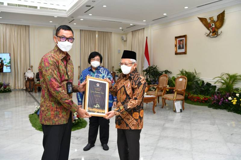 Terbaik Sepanjang Sejarah, PLN Raih 15 Penghargaan Proper Emas dan  CEO Green Leadership Utama
