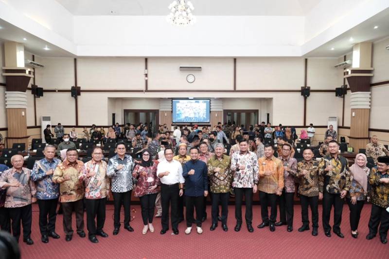 Bupati Gowa Instruksikan Bapenda dan Perusda Genjot Potensi PAD