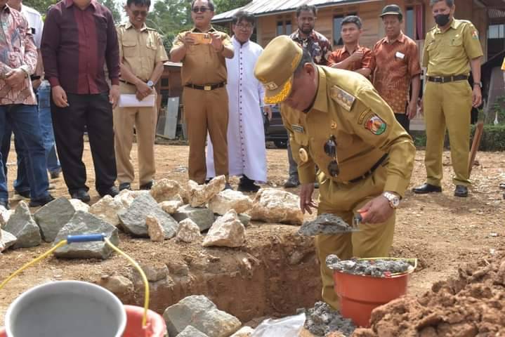 Bupati Torut Peletakan Batu Pertama Pembangunan Gedung Kevikepan Toraja