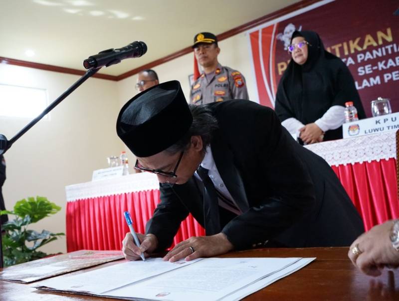 Asisten Pemerintahan dan Kesra Hadiri Pelantikan PPK Untuk Pemilu 2024