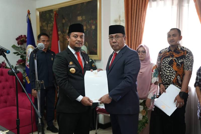 Gubernur Andi Aslam Patonangi dilantik sebagai Pj Sekda Provinsi Sulsel