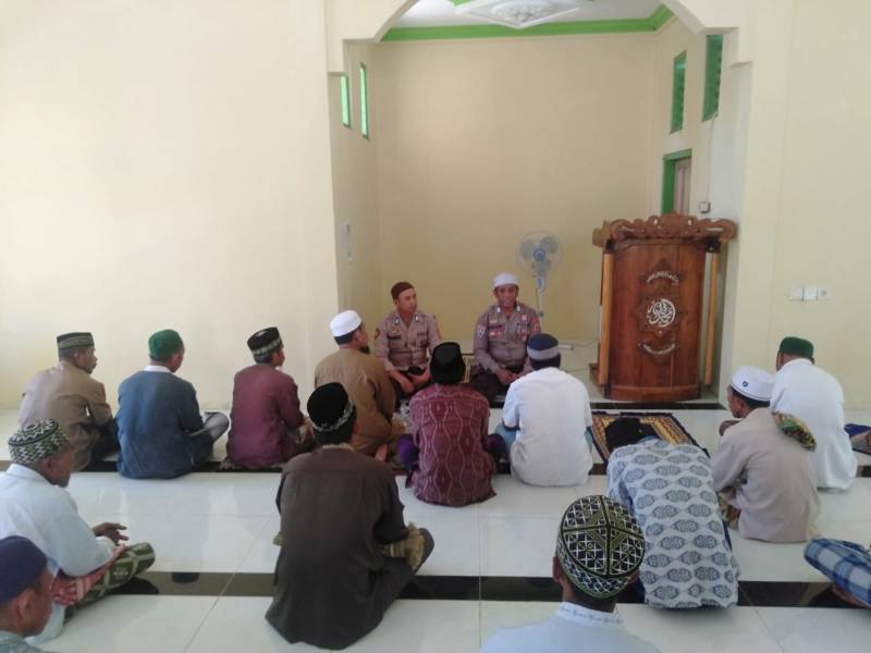 Berhasil Berantas Miras, Warga Batu Bingkung Apresiasi Polsek Pasimarannu