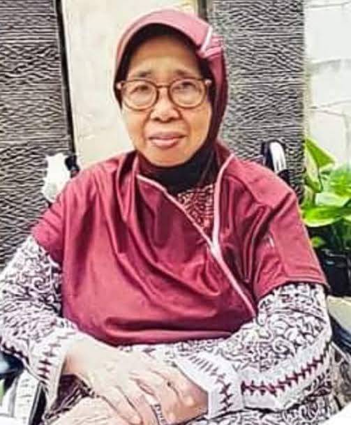 Selamat Jalan Prof. Dr. HJ.Andi Rasdiyanah Amir, Srikandi dari Timur