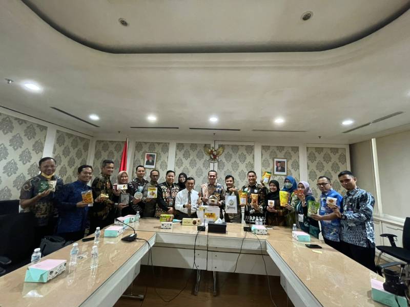 Difasilitasi Kemenkop dan FMS, PLUT Sulsel Globalkan Produk UMKM Ke Malaysia