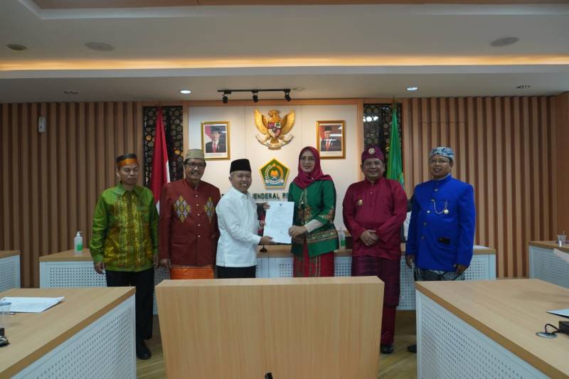 Awali Tahun 2023, UIN Makassar Panen Lima Guru Besar Secara Bersamaan