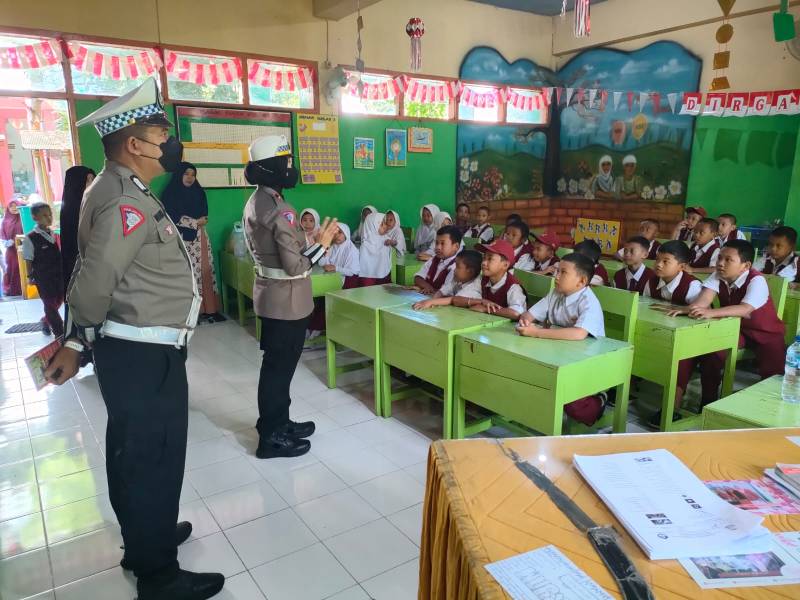 Marak Isu Penculikan Anak, Ini Imbauan Satlantas Polres Pelabuhan di SDN Butung