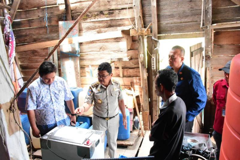 Walikota Judas Amir Dampingi Tim Penilai Satyalancana Wira Karya ke Sentra Pengolahan Rumput Laut