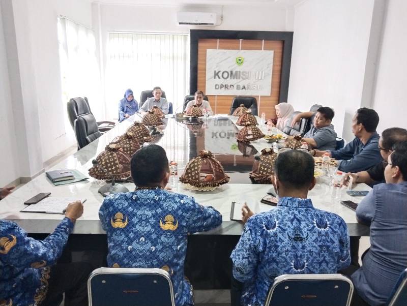 Data kemiskinan dinilai belum Akurat, DPRD Barru lakukan RDP dengan Dinas terkait