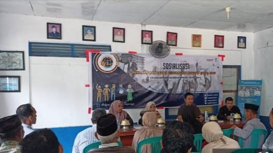 Kasi Intel Kejari Majene, Beri Penyuluhan Hukum  PTSL Bagi Aparat Kelurahan