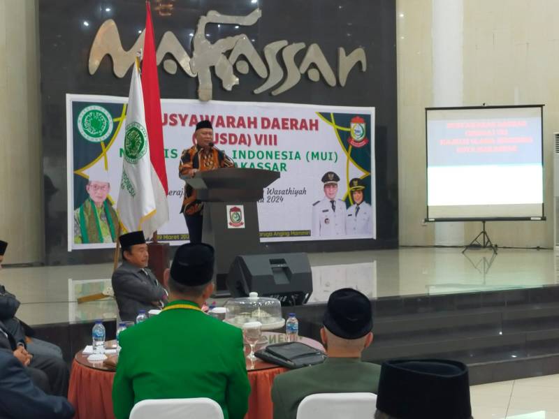 Masyarakat Religi dan Islami Jadi Pesan Penting Kepala BKPSDMD Saat Buka Musda MUI Makassar