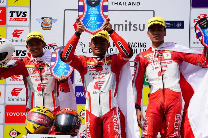 Indonesia Raya Berkumandang, Pebalap Astra Honda Sapu Bersih Podium ARRC Thailand