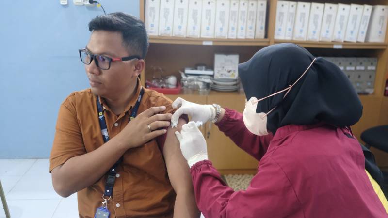 Jaga Imunitas Pekerjanya, PLN Berikan Vaksin Booster ke-2