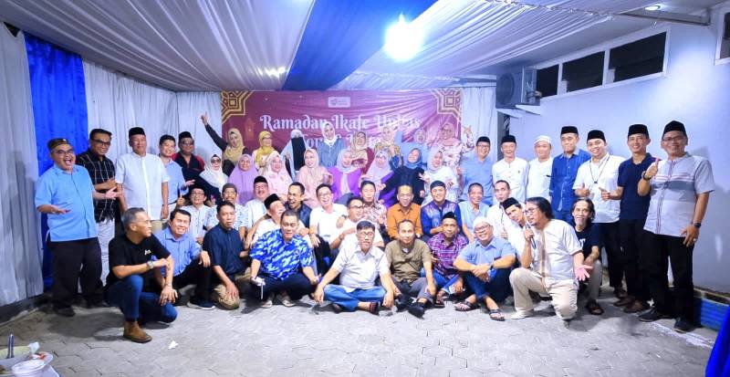 Living Legend IKAFE UNHAS Tumplek-Blek di Awal Tur Makassar