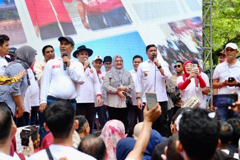 Adnan Hadiri Halalbihalal dan Temu Nasional IKA Unhas