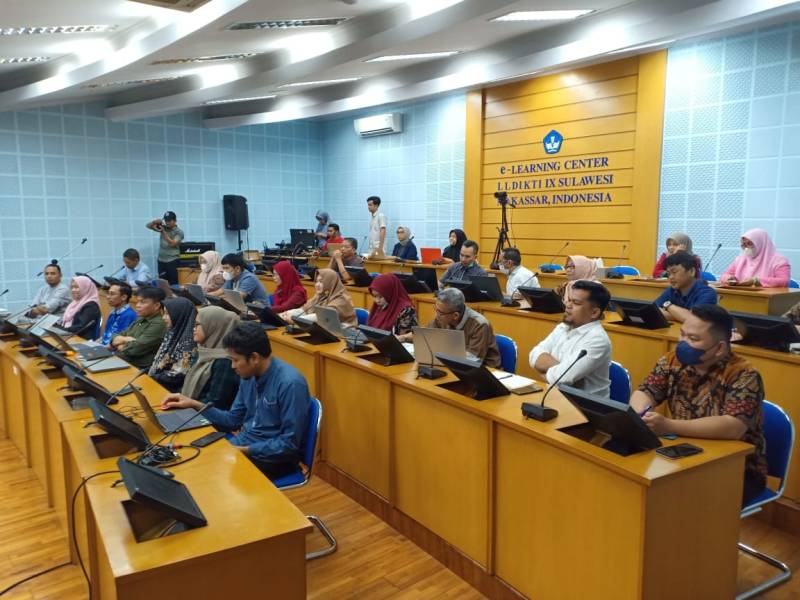 LLDIKTI IX Gelar Talkshow Tips Lolos Penelitian di Aplikasi BIMA