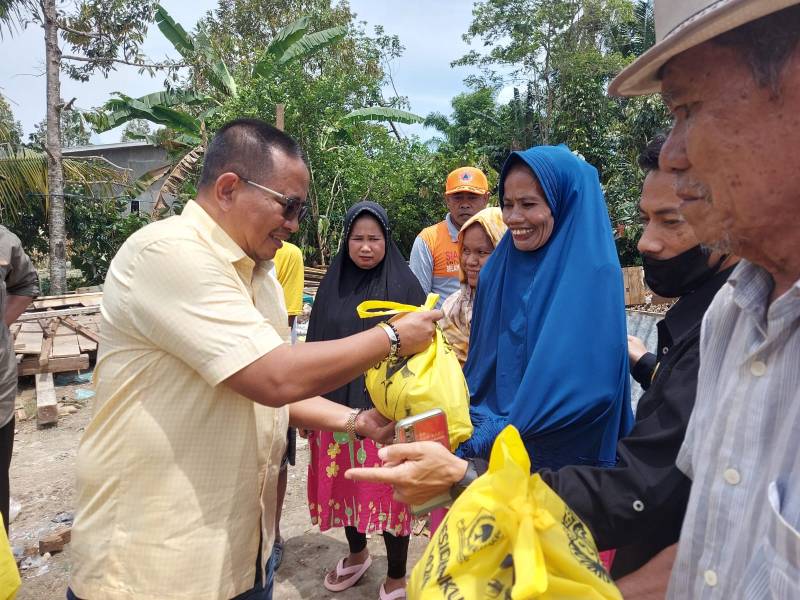 Anggota DPR RI Muhammad Fauzi Kunjungi Korban Angin Kencang di Luwu Utara
