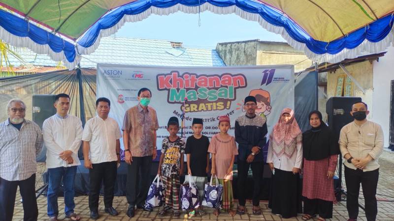 Khitanan Massal Gratis Dan Beberapa Kegiatan Sosial Perayaan HUT ASTON Makassar yang ke 11 Tahun