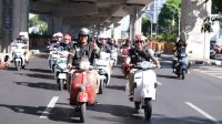 Asiknya Keliling Pakai Motor Listrik, Anti Asap dan Hemat!
