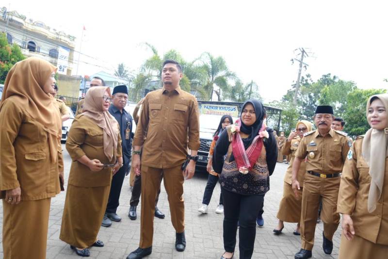 Bupati Gowa Diusul Terima Satyalancana Wira Karya Bidang Bangga Kencana Dari Presiden RI 