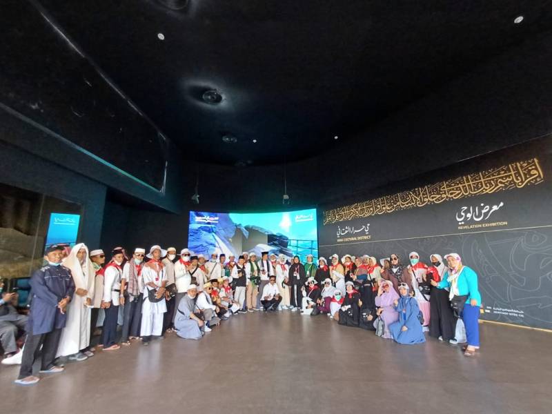 Jemaah Haji KBIHU Cahaya Madinah Multazam Kunjungi Museum Wahyu dan Pasar Kakiyah Jemaah Haji KBIHU Cahaya Madinah Multazam Kunjungi Museum Wahyu dan Pasar Kakiyah