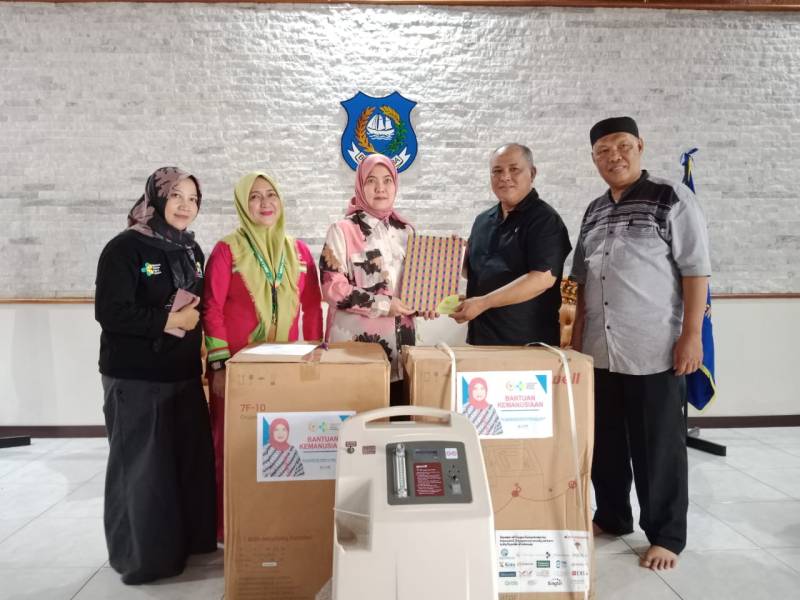 RSUD HASDR Dapat Bantuan Alkes dari Aliyah Mustika