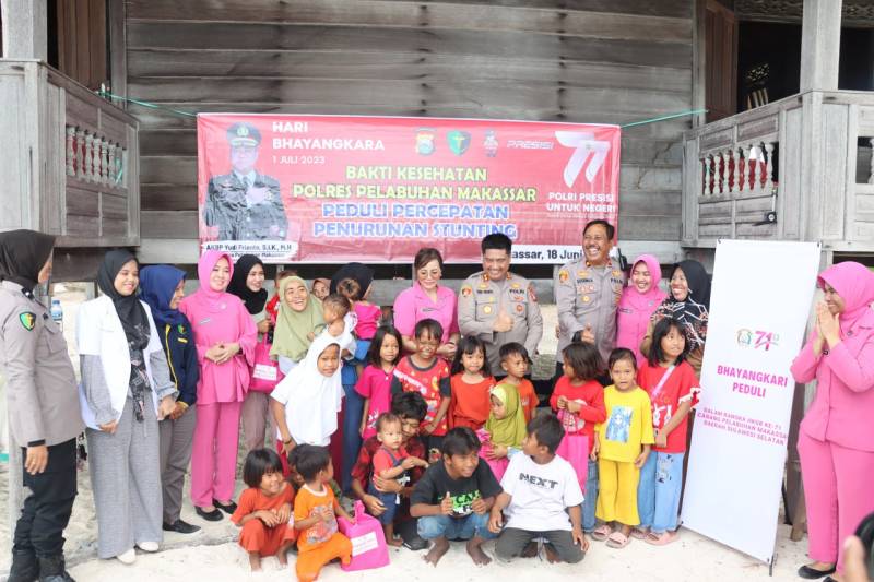 Peduli Stunting, Kapolres Pelabuhan Makassar Bantu Makanan Bergizi di Pulau Terluar