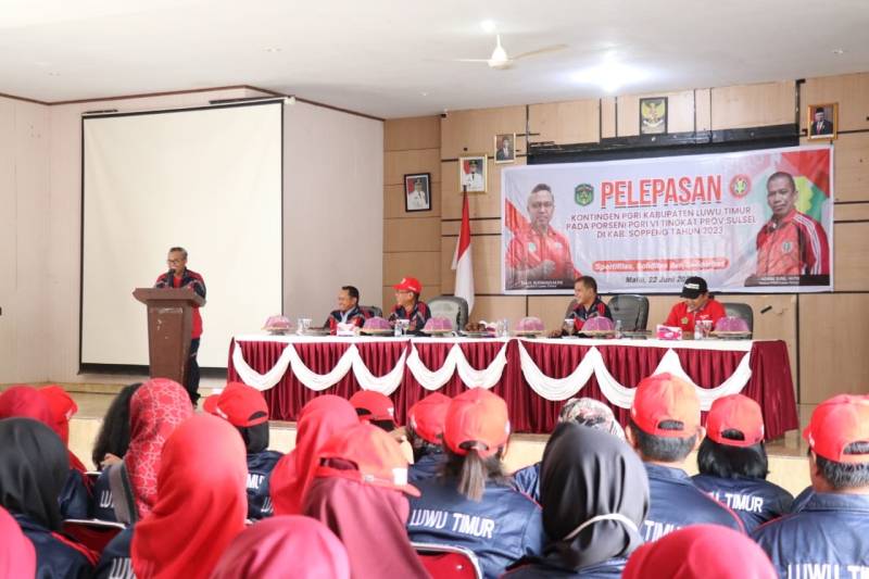 Bupati Budiman Akan Naikkan Tunjangan Guru di Luwu Timur Tahun Depan