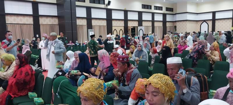 196 Jemaah Haji Asal Papua Tiba di Makassar 